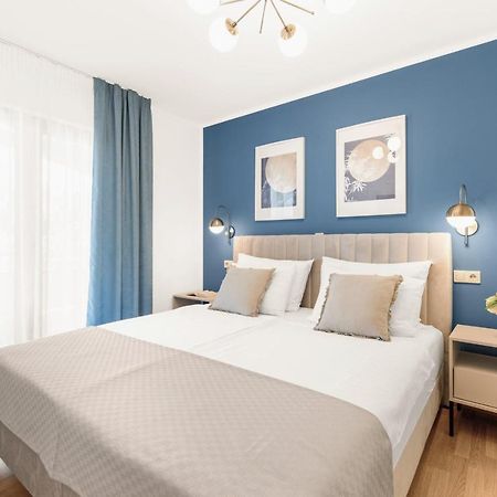 Apartments Villa Ana Пореч Екстер'єр фото