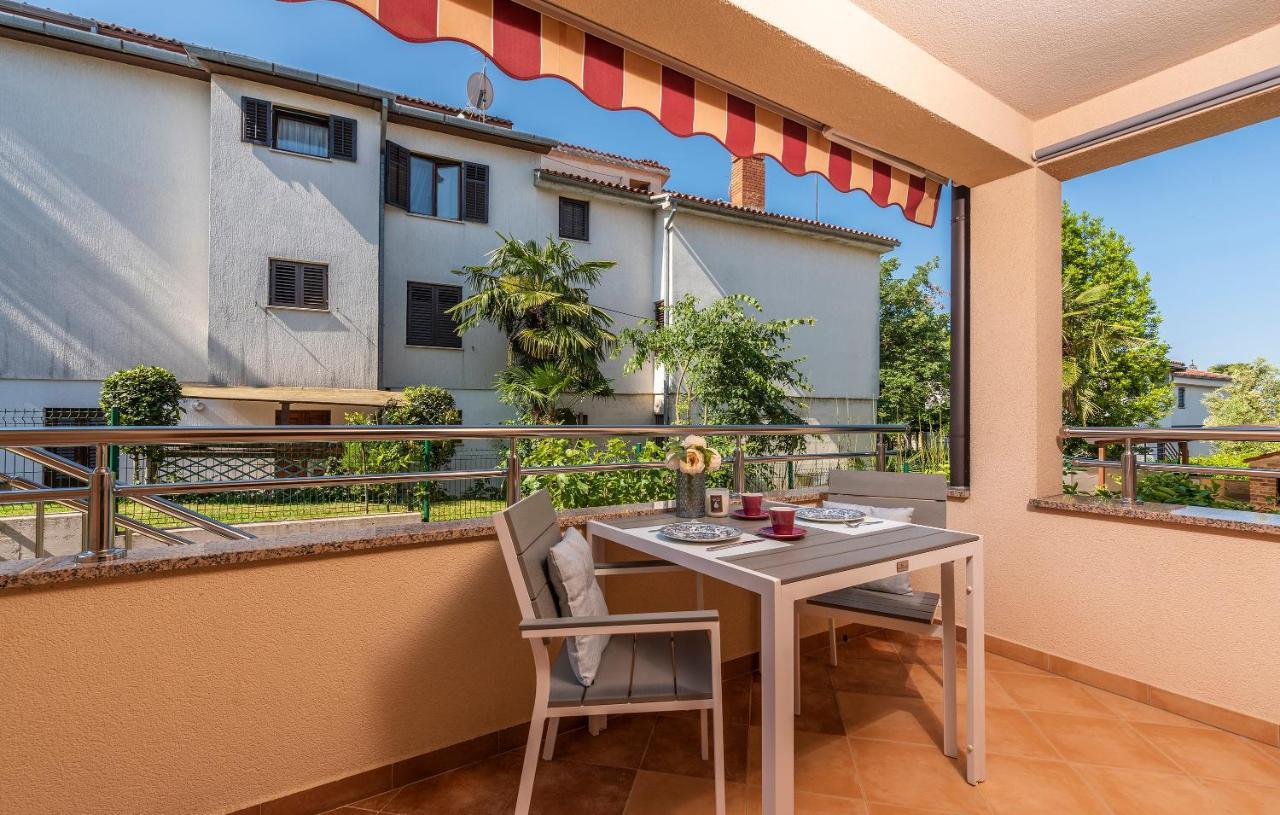 Apartments Villa Ana Пореч Екстер'єр фото