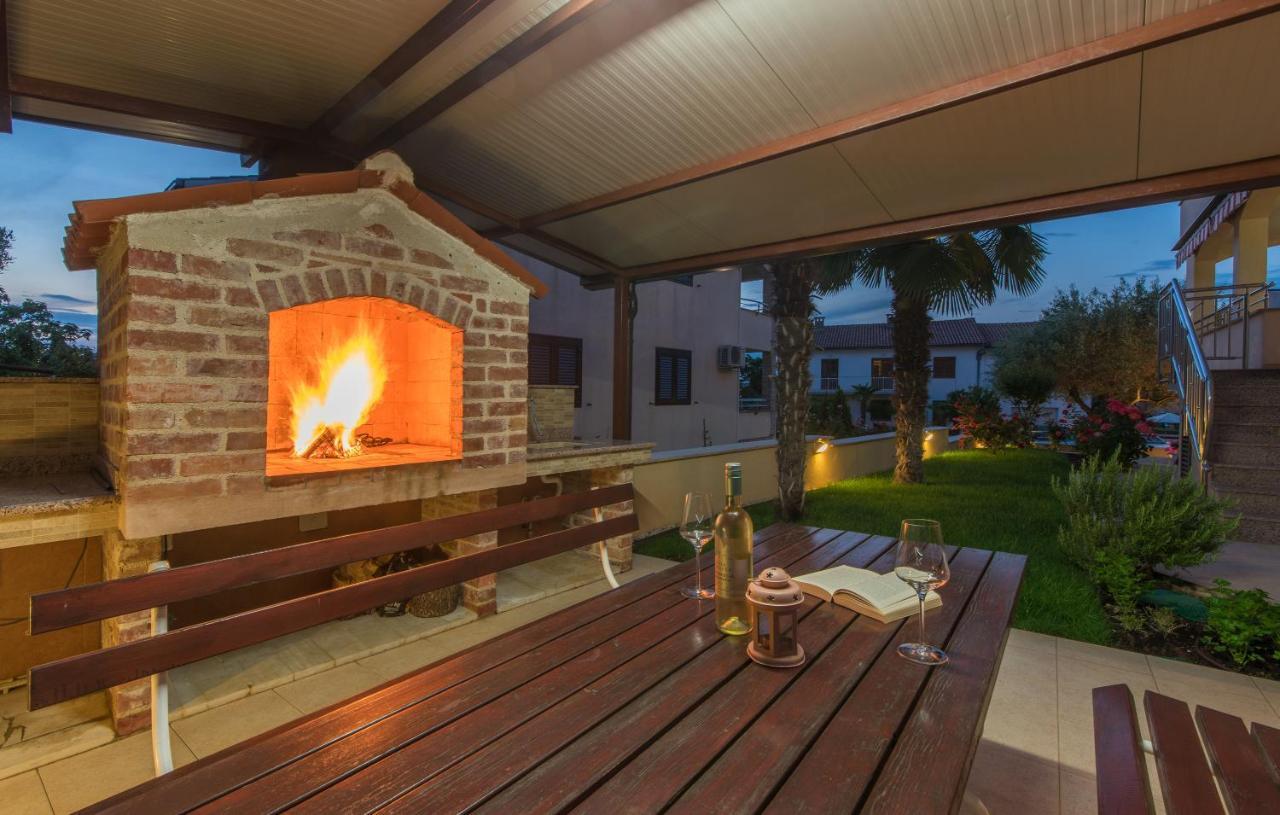 Apartments Villa Ana Пореч Екстер'єр фото