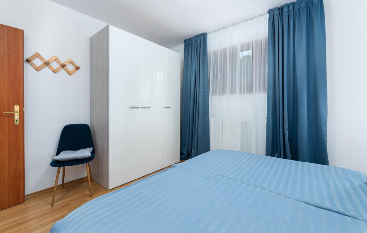 Apartments Villa Ana Пореч Екстер'єр фото