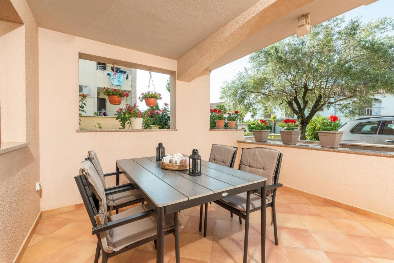 Apartments Villa Ana Пореч Екстер'єр фото