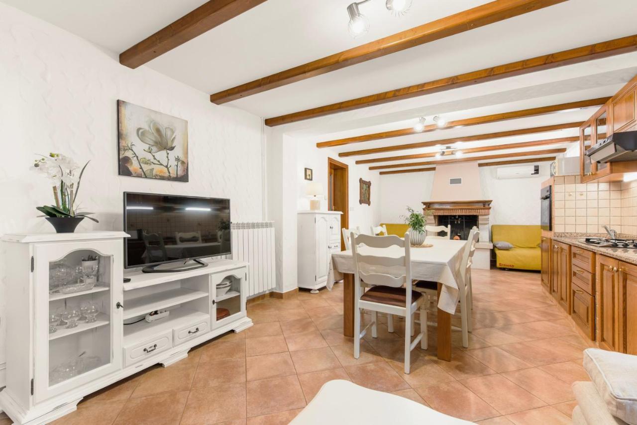 Apartments Villa Ana Пореч Екстер'єр фото