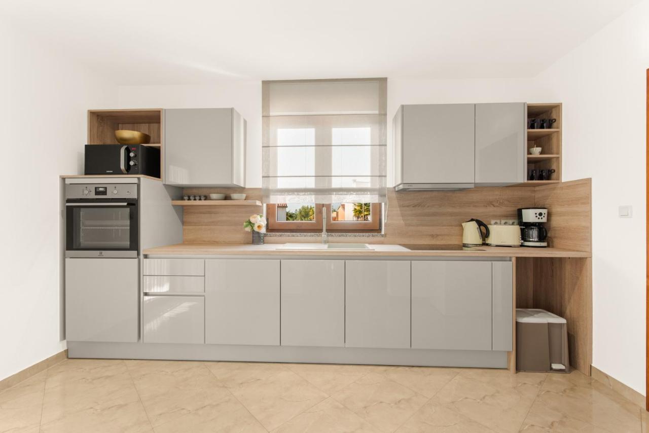 Apartments Villa Ana Пореч Екстер'єр фото