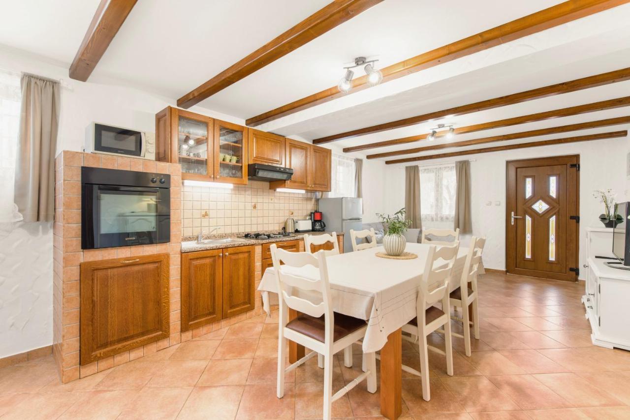 Apartments Villa Ana Пореч Екстер'єр фото