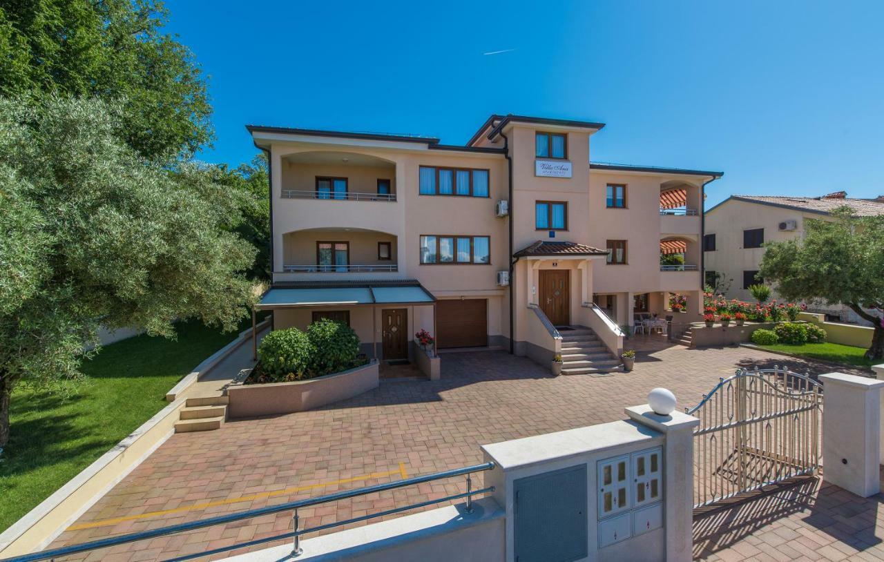 Apartments Villa Ana Пореч Екстер'єр фото